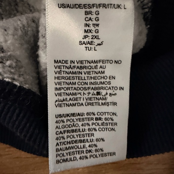 Amazon Essentials Women's Long Sleeve Striped Top - Navy and White - Picture 6 of 8